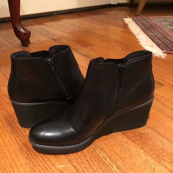 Clarks Shoes Clarks Black Leather Wedge Ankle Boot Size 7 Poshmark
